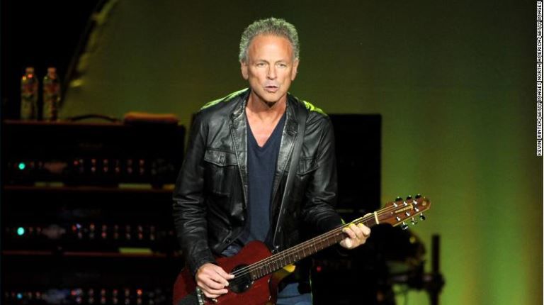 Fleetwood Mac's ex-guitarist suffers vocal cord damage during heart surgery